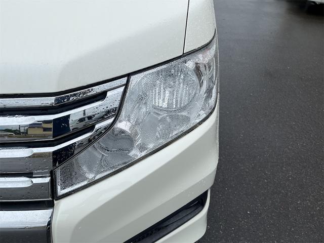 ステップワゴンスパーダ Ｚ　ＨＤＤナビエディション　４ＷＤ　ＥＴＣ　バックカメラ　ナビ　ＴＶ　両側電動スライドドア　ＨＩＤ　スマートキー　後席モニター　３列シート　ＡＴ　アルミホイール　ＣＤ　ＤＶＤ再生　ＵＳＢ　盗難防止システム　衝突安全ボディ　ＡＢＳ（26枚目）