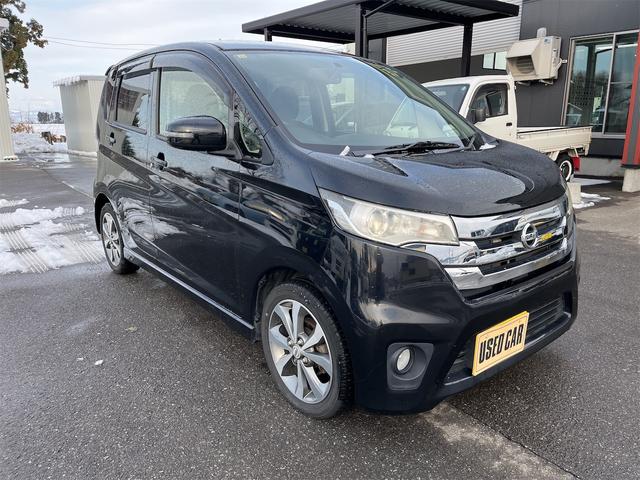 デイズ ハイウェイスター Gターボ 4WD 全周囲カメラ TV HID スマートキー 電動格納ミラー シートヒーター ベンチシート CVT 盗難防止システム ABS ミュージックプレイヤー接続可 アルミホイール 衝突安全ボディ エアコン(13枚目)