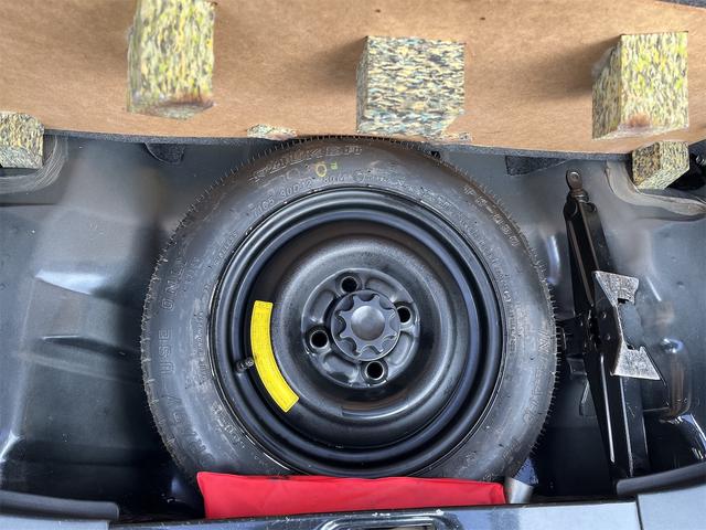 ミラ Ｘスペシャル　４ＷＤマニュアル　５速　キーレスエントリー　ＭＴ　盗難防止システム　ＡＢＳ　ＣＤ　アルミホイール　衝突安全ボディ　エアコン　パワーステアリング（21枚目）