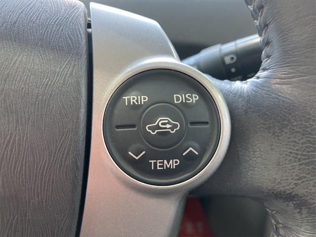 プリウス S ETC バックカメラ ナビ TV アルミホイール オートライト CVT スマートキー アイドリングストップ 電動格納ミラー 盗難防止システム CD ミュージックプレイヤー接続可 衝突安全ボディ ABS(5枚目)