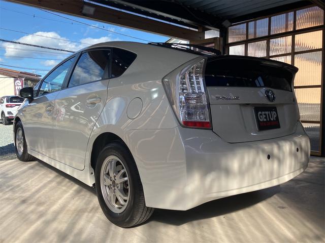 プリウス S ETC バックカメラ ナビ TV アルミホイール オートライト CVT スマートキー アイドリングストップ 電動格納ミラー 盗難防止システム CD ミュージックプレイヤー接続可 衝突安全ボディ ABS(23枚目)