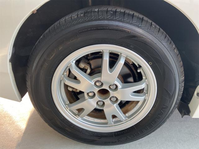 プリウス S ETC バックカメラ ナビ TV アルミホイール オートライト CVT スマートキー アイドリングストップ 電動格納ミラー 盗難防止システム CD ミュージックプレイヤー接続可 衝突安全ボディ ABS(28枚目)