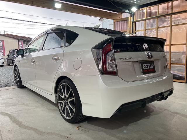 プリウス Ｓツーリングセレクション・Ｇ’ｓ　トヨタ純正ナビ＆フルセグＴＶ　ミラーリング機能　バックカメラ　Ｇ’ｓフルエアロ　ＥＴＣ　スマートキー　シャークアンテナ　オートライト（12枚目）