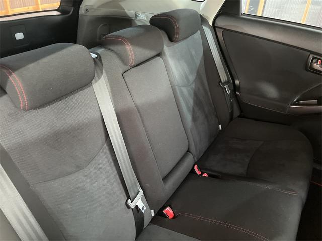 プリウス Ｓツーリングセレクション・Ｇ’ｓ　トヨタ純正ナビ＆フルセグＴＶ　ミラーリング機能　バックカメラ　Ｇ’ｓフルエアロ　ＥＴＣ　スマートキー　シャークアンテナ　オートライト（23枚目）