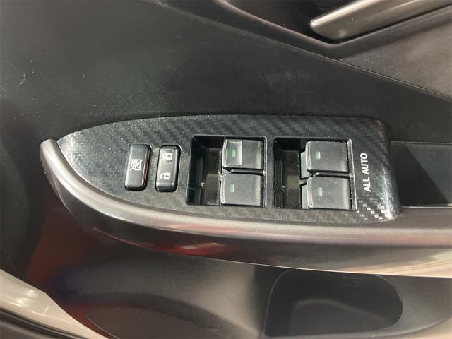 プリウス Ｓツーリングセレクション・Ｇ’ｓ　トヨタ純正ナビ＆フルセグＴＶ　ミラーリング機能　バックカメラ　Ｇ’ｓフルエアロ　ＥＴＣ　スマートキー　シャークアンテナ　オートライト（39枚目）