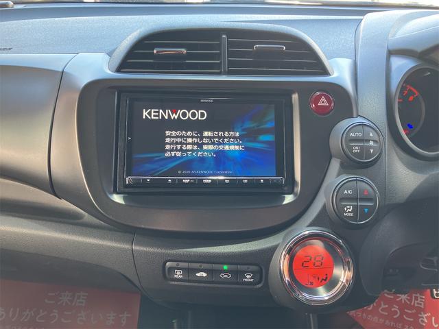 フィット ＲＳ　ケンウッドナビ＆フルセグＴＶ　ドライブレコーダー　リアカメラ　パドルシフト　純正１６インチアルミホイール（24枚目）
