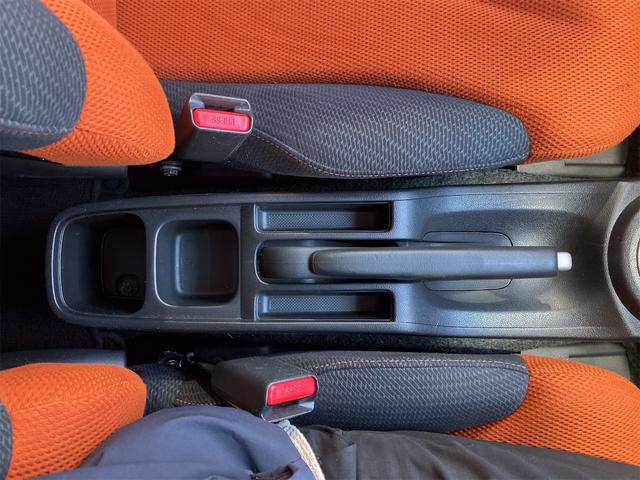 フィット ＲＳ　ケンウッドナビ＆フルセグＴＶ　ドライブレコーダー　リアカメラ　パドルシフト　純正１６インチアルミホイール（28枚目）