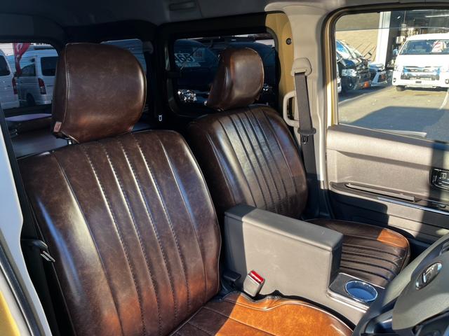 アトレー ＲＳ　ワンオーナー　買取直販　チョイアゲリフトアップ　アウトドアＬＯＯＫ　オープンカントリー　スタッドレスタイヤ付　グリルガード　ワークライト　スマートアシスト　両側パワースライドドア　シートカバー（17枚目）