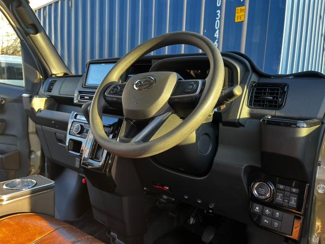 アトレー ＲＳ　ワンオーナー　買取直販　チョイアゲリフトアップ　アウトドアＬＯＯＫ　オープンカントリー　スタッドレスタイヤ付　グリルガード　ワークライト　スマートアシスト　両側パワースライドドア　シートカバー（24枚目）