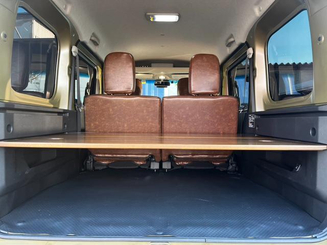 アトレー ＲＳ　ワンオーナー　買取直販　チョイアゲリフトアップ　アウトドアＬＯＯＫ　オープンカントリー　スタッドレスタイヤ付　グリルガード　ワークライト　スマートアシスト　両側パワースライドドア　シートカバー（28枚目）