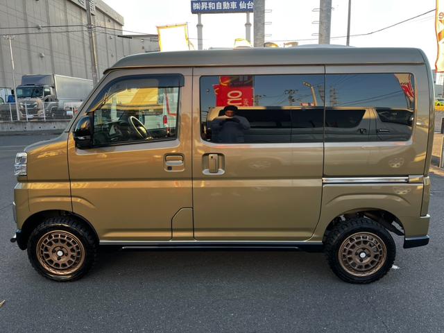 アトレー ＲＳ　ワンオーナー　買取直販　チョイアゲリフトアップ　アウトドアＬＯＯＫ　オープンカントリー　スタッドレスタイヤ付　グリルガード　ワークライト　スマートアシスト　両側パワースライドドア　シートカバー（53枚目）