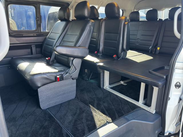 ハイエースワゴン ＧＬ　ワンオーナー　　４ＷＤ寒冷地仕様　ベッドキット　ＢＩＧＸ１１インチナビ＆後席モニター　ＨＤＭＩミラーリング　スピーカー増設　全周囲カメラ　パワースライドドア　ＬＥＤヘッドライト　デジタルインナーミラー（10枚目）