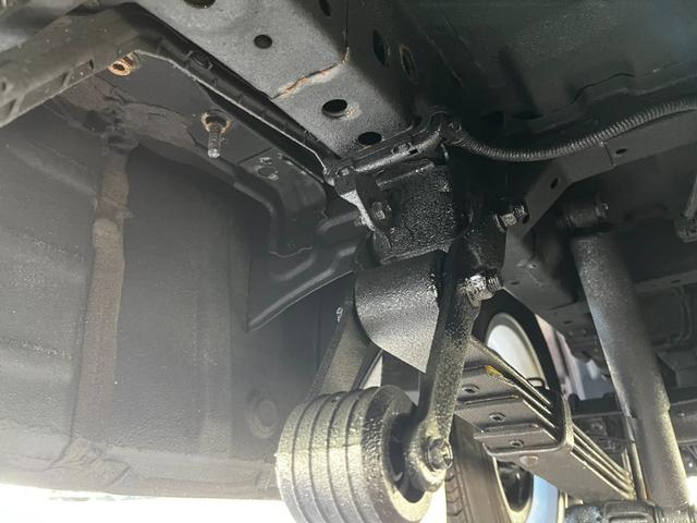 ハイエースワゴン ＧＬ　ワンオーナー　　４ＷＤ寒冷地仕様　ベッドキット　ＢＩＧＸ１１インチナビ＆後席モニター　ＨＤＭＩミラーリング　スピーカー増設　全周囲カメラ　パワースライドドア　ＬＥＤヘッドライト　デジタルインナーミラー（17枚目）