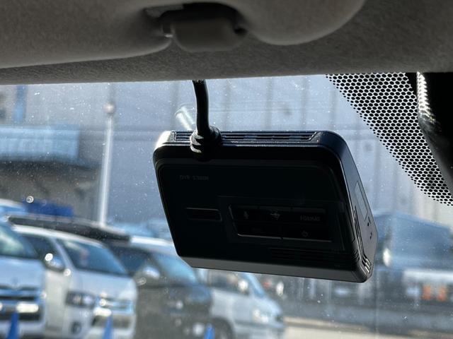 ハイエースワゴン ＧＬ　ワンオーナー　　４ＷＤ寒冷地仕様　ベッドキット　ＢＩＧＸ１１インチナビ＆後席モニター　ＨＤＭＩミラーリング　スピーカー増設　全周囲カメラ　パワースライドドア　ＬＥＤヘッドライト　デジタルインナーミラー（35枚目）