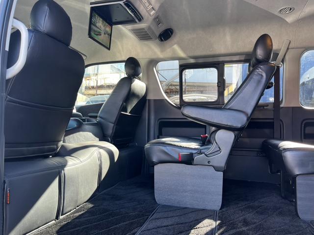 ハイエースワゴン ＧＬ　ワンオーナー　　４ＷＤ寒冷地仕様　ベッドキット　ＢＩＧＸ１１インチナビ＆後席モニター　ＨＤＭＩミラーリング　スピーカー増設　全周囲カメラ　パワースライドドア　ＬＥＤヘッドライト　デジタルインナーミラー（53枚目）