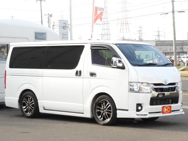 ハイエースバン スーパーＧＬ　ダークプライムＩＩ　ワンオーナー４ＷＤ寒冷地仕様　ＢＩＧ－Ｘナビ　レカロ　純正エンジンスターター　Ｇｅｎｂ足回りローダウン　フルエアロ　リアスポイラー　クルーズコントロール　ドラレコ　フロア　スピーカー＆ツィーター（8枚目）