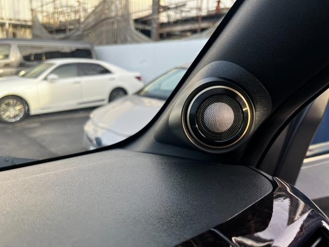 ハイエースバン スーパーＧＬ　ダークプライムＩＩ　ワンオーナー４ＷＤ寒冷地仕様　ＢＩＧ－Ｘナビ　レカロ　純正エンジンスターター　Ｇｅｎｂ足回りローダウン　フルエアロ　リアスポイラー　クルーズコントロール　ドラレコ　フロア　スピーカー＆ツィーター（34枚目）