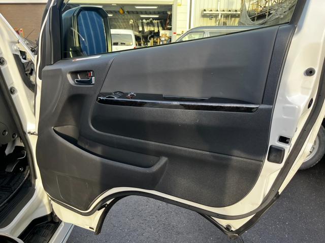 ハイエースバン スーパーＧＬ　ダークプライムＩＩ　ワンオーナー４ＷＤ寒冷地仕様　ＢＩＧ－Ｘナビ　レカロ　純正エンジンスターター　Ｇｅｎｂ足回りローダウン　フルエアロ　リアスポイラー　クルーズコントロール　ドラレコ　フロア　スピーカー＆ツィーター（37枚目）