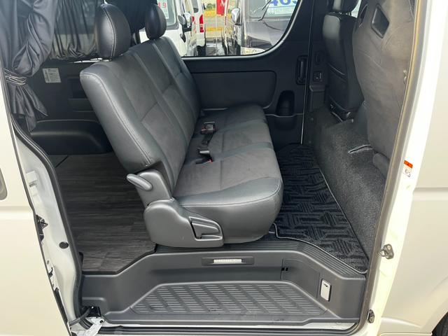 ハイエースバン スーパーＧＬ　ダークプライムＩＩ　ワンオーナー４ＷＤ寒冷地仕様　ＢＩＧ－Ｘナビ　レカロ　純正エンジンスターター　Ｇｅｎｂ足回りローダウン　フルエアロ　リアスポイラー　クルーズコントロール　ドラレコ　フロア　スピーカー＆ツィーター（44枚目）