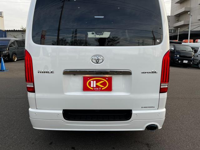 ハイエースバン スーパーＧＬ　ダークプライムＩＩ　ワンオーナー４ＷＤ寒冷地仕様　ＢＩＧ－Ｘナビ　レカロ　純正エンジンスターター　Ｇｅｎｂ足回りローダウン　フルエアロ　リアスポイラー　クルーズコントロール　ドラレコ　フロア　スピーカー＆ツィーター（78枚目）