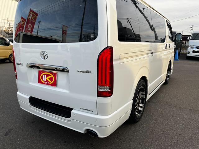 ハイエースバン スーパーＧＬ　ダークプライムＩＩ　ワンオーナー４ＷＤ寒冷地仕様　ＢＩＧ－Ｘナビ　レカロ　純正エンジンスターター　Ｇｅｎｂ足回りローダウン　フルエアロ　リアスポイラー　クルーズコントロール　ドラレコ　フロア　スピーカー＆ツィーター（79枚目）