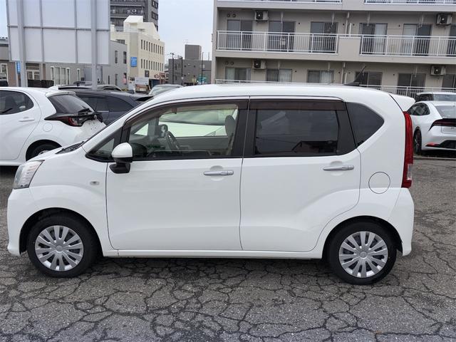 ムーヴ Ｌ　純正ＣＤチューナー　２ＷＤ　整備記録簿　キーレスエントリー　ＵＶカットプライバシーガラス　分割可倒式リヤシート　パワーウインドウ　集中ドアロック　リヤワイパー（5枚目）