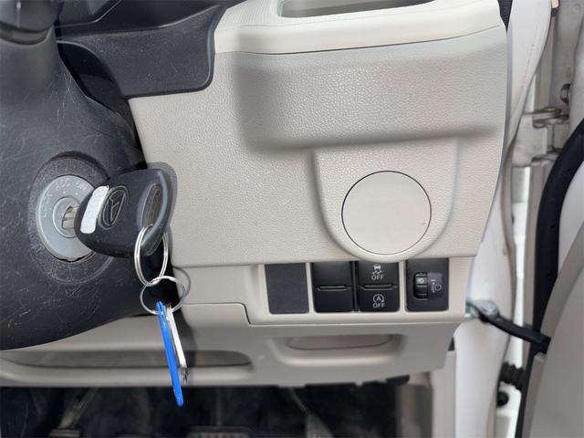 ムーヴ Ｌ　純正ＣＤチューナー　２ＷＤ　整備記録簿　キーレスエントリー　ＵＶカットプライバシーガラス　分割可倒式リヤシート　パワーウインドウ　集中ドアロック　リヤワイパー（13枚目）