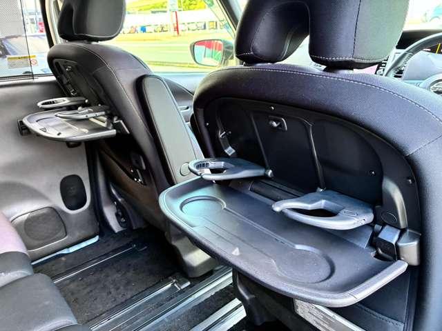 セレナ ２．０　ハイウェイスター　プロパイロット　エディション　４ＷＤ　純正９インチナビ　後席モニター　プロパイ（11枚目）