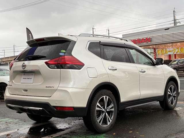 エクストレイル ２．０　２０Ｘｉ　２列車　４ＷＤ　プロパイロット　純正９インチナビ（2枚目）