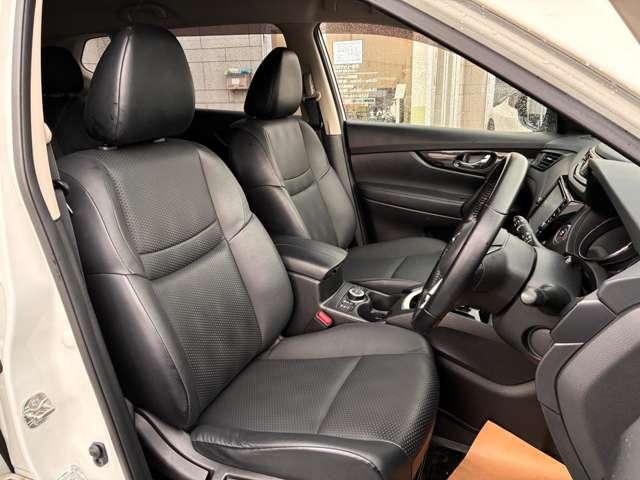 エクストレイル ２．０　２０Ｘｉ　２列車　４ＷＤ　プロパイロット　純正９インチナビ（7枚目）