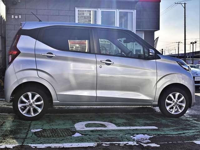 デイズ ６６０　Ｘ　４ＷＤ　日産純正ナビ　アラウンドビューモニター（14枚目）