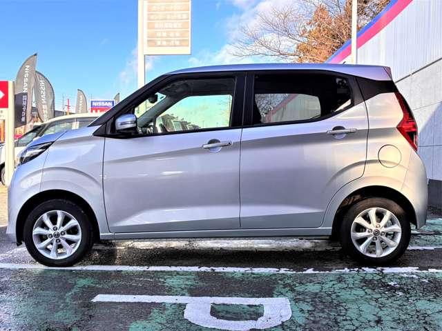 デイズ ６６０　Ｘ　４ＷＤ　日産純正ナビ　アラウンドビューモニター（15枚目）