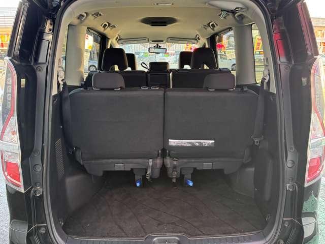 セレナ ２．０　ハイウェイスター　Ｖ　４ＷＤ　プロパイロット　純正９インチナビ（14枚目）