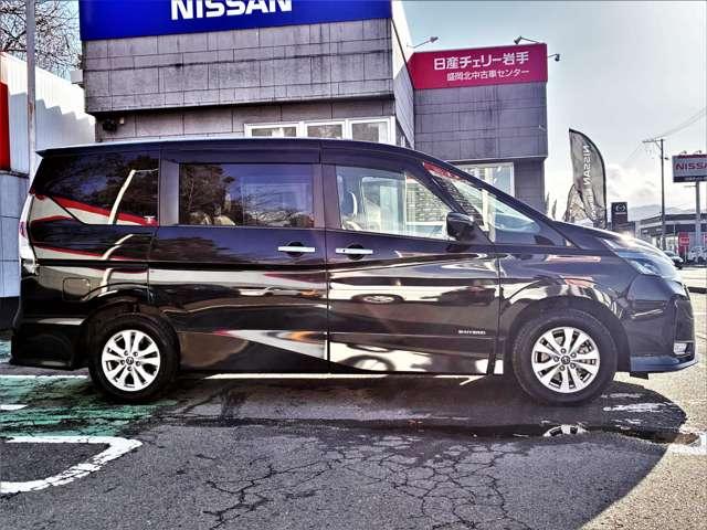 セレナ ２．０　ハイウェイスター　Ｖ　４ＷＤ　プロパイロット　純正９インチナビ（20枚目）