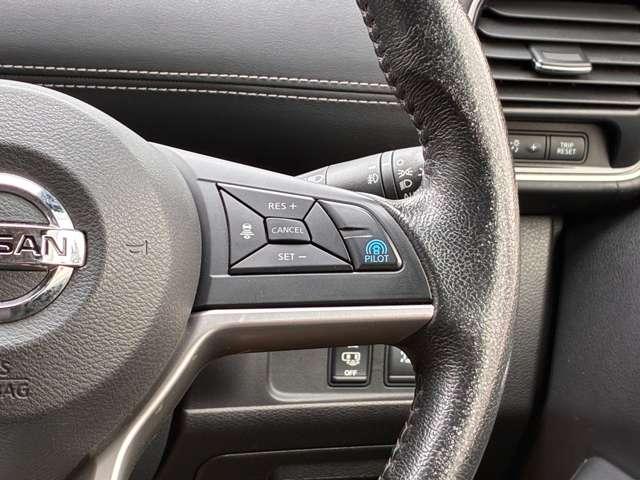 セレナ 2.0 ハイウェイスター 4WD プロパイロット 純正9インチナビ(7枚目)