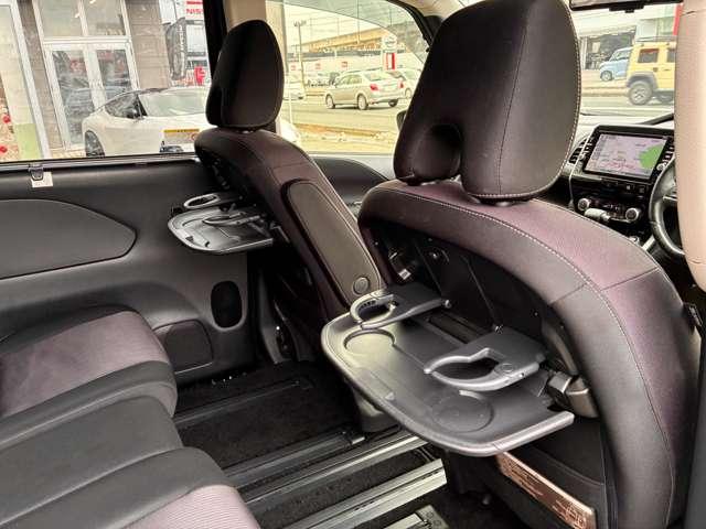 セレナ 2.0 ハイウェイスター 4WD プロパイロット 純正9インチナビ(12枚目)