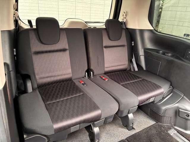 セレナ 2.0 ハイウェイスター 4WD プロパイロット 純正9インチナビ(14枚目)