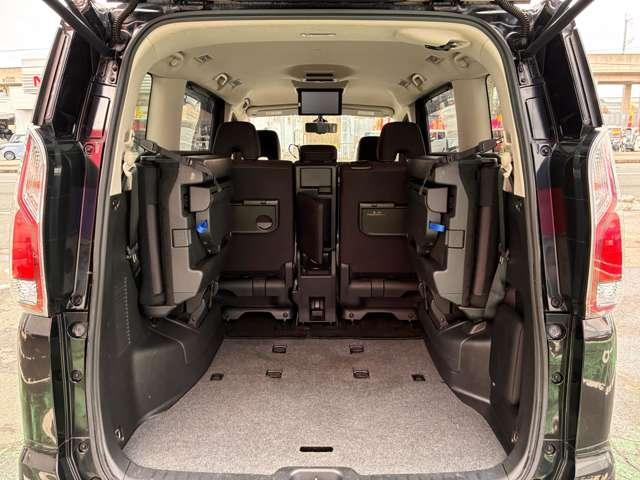 セレナ 2.0 ハイウェイスター 4WD プロパイロット 純正9インチナビ(16枚目)