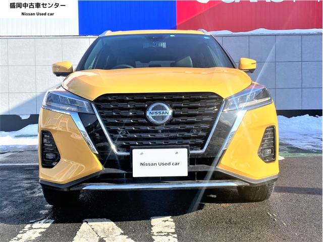 キックス(日産)X 弊社試乗車 純正9インチナビ/CD/DVD/SD