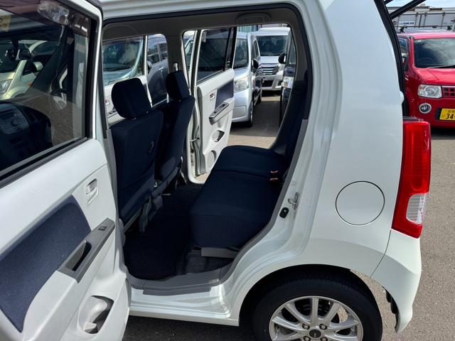 ワゴンR FX 90531km 4WD AC PS PW SRSエアバック ABS キーレスキー シートヒーター 盗難防止システム 衝突安全ボディ ベンチシート フルフラット CD 取扱説明書 社外アルミホイール(14枚目)