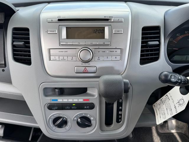 ワゴンR FX 90531km 4WD AC PS PW SRSエアバック ABS キーレスキー シートヒーター 盗難防止システム 衝突安全ボディ ベンチシート フルフラット CD 取扱説明書 社外アルミホイール(19枚目)