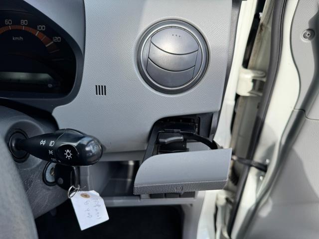 ワゴンR FX 90531km 4WD AC PS PW SRSエアバック ABS キーレスキー シートヒーター 盗難防止システム 衝突安全ボディ ベンチシート フルフラット CD 取扱説明書 社外アルミホイール(22枚目)