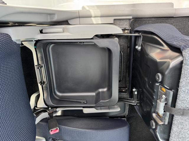 ワゴンR FX 90531km 4WD AC PS PW SRSエアバック ABS キーレスキー シートヒーター 盗難防止システム 衝突安全ボディ ベンチシート フルフラット CD 取扱説明書 社外アルミホイール(30枚目)