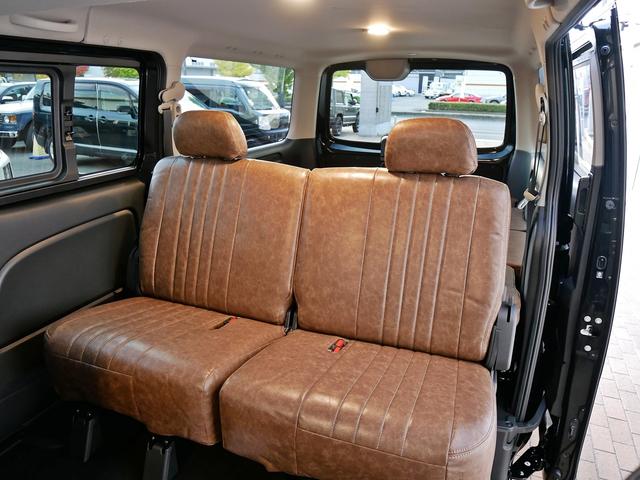 キャラバン ロンググランドプレミアムGX ベッドキット付き 車中泊 カスタムコンプリート(2枚目)