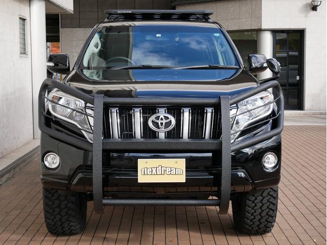 TX 中古車金利1.9パーセント TX 2.7Lガソリン 7人乗り 2インチUP オールドマンエミューコイル&ショック新品 グリルガード RHINOフラットラック NITTOトレイルグラップラーMT ブラッ(23枚目)