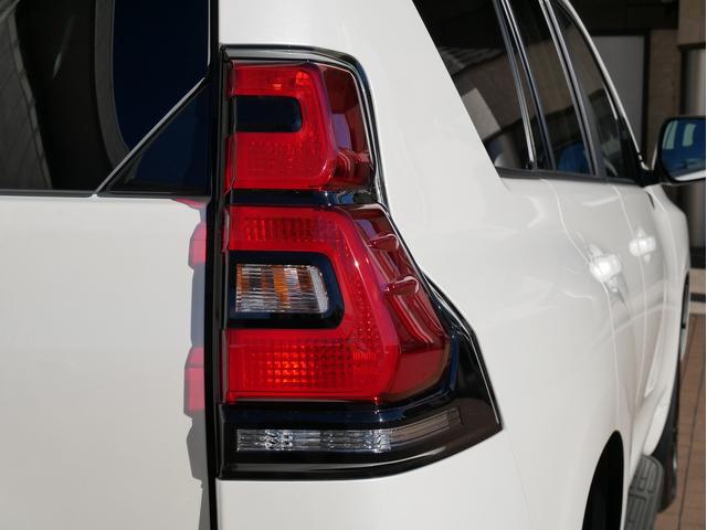TX 新車金利1.9パーセント クリーンディーゼル TX メーカーオプション込み 新車カスタムPKG 各部ブラックアウト 2インチUP オープンRT ガンメタ17インチAW ブラウンレザーシートカバー サン(43枚目)