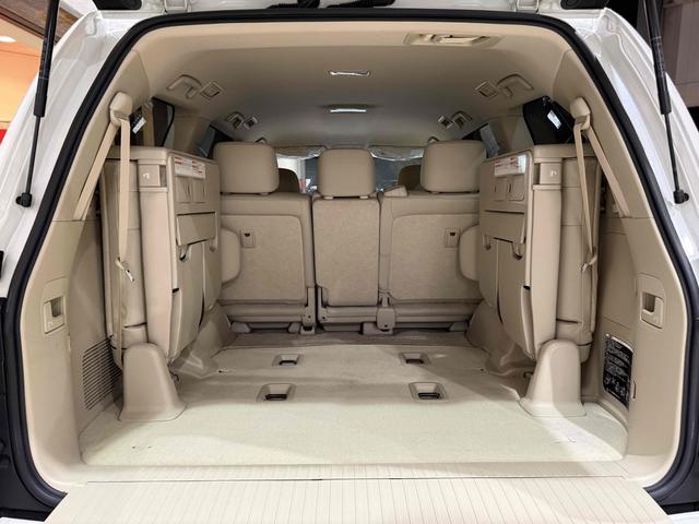 ランドクルーザー AX Gセレクション 走行2万キロ台 フルノーマル エアロステップ サイドメッキモール 純正18インチAW 純正フルセグナビ バックカメラ トヨタセーフティセンス レーダークルーズコントロール ベージュ内装(12枚目)