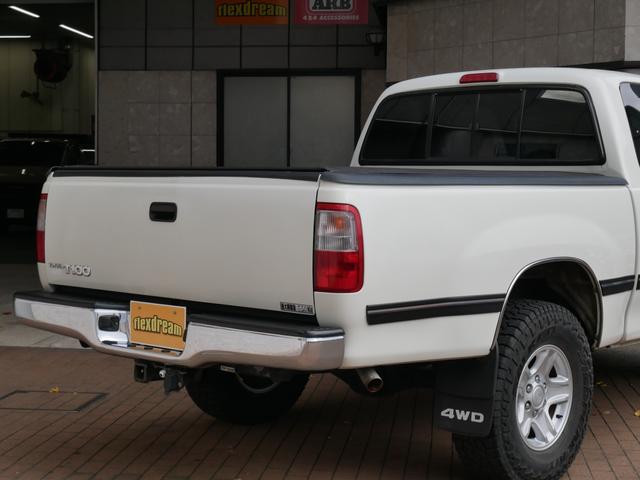 Ｔ１００ ＳＲ５　エクストラキャブ　買取直販　純正ホワイト　ロール式トノカバー　ＦＡＬＫＥＮワイルドピークＡＴ　トヨタ純正１６インチＡＷ　ベンチシート６人乗り　ＬＥＣＡＲＲＡステアリング　カロッツェリア７インチナビ　バックカメラ　サンル（9枚目）
