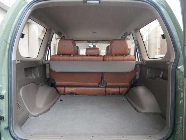 ランドクルーザープラド ＴＸ　後期型　経済的な２．７Ｌエンジン　丸目フェイス換装　ＮＥＷオールペイント：シダーグリーン　ナローボディ―仕様　ＹＯＫＯＨＡＭＡジオランダーＡ／Ｔ４　ＦＤ－ｃｌａｓｓｉｃ１６インチＡＷ　ヴィンテージブラ（18枚目）