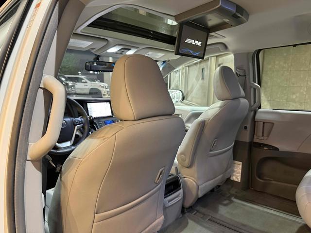 シエナ XLE グレー内装 ウインカー付き電動格納ドアミラー 純正18インチAW サンルーフ スマートキー&プッシュスタート 両側パワースライドドア&パワーバックドア ALPINE9インチフルセグナビ フリップダウン(8枚目)